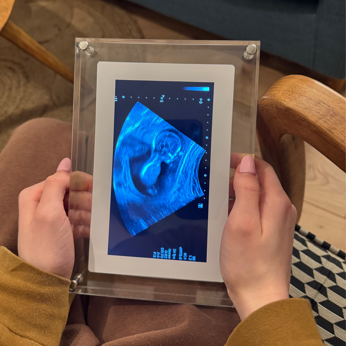 BumpAndLove™ - Digital Frame